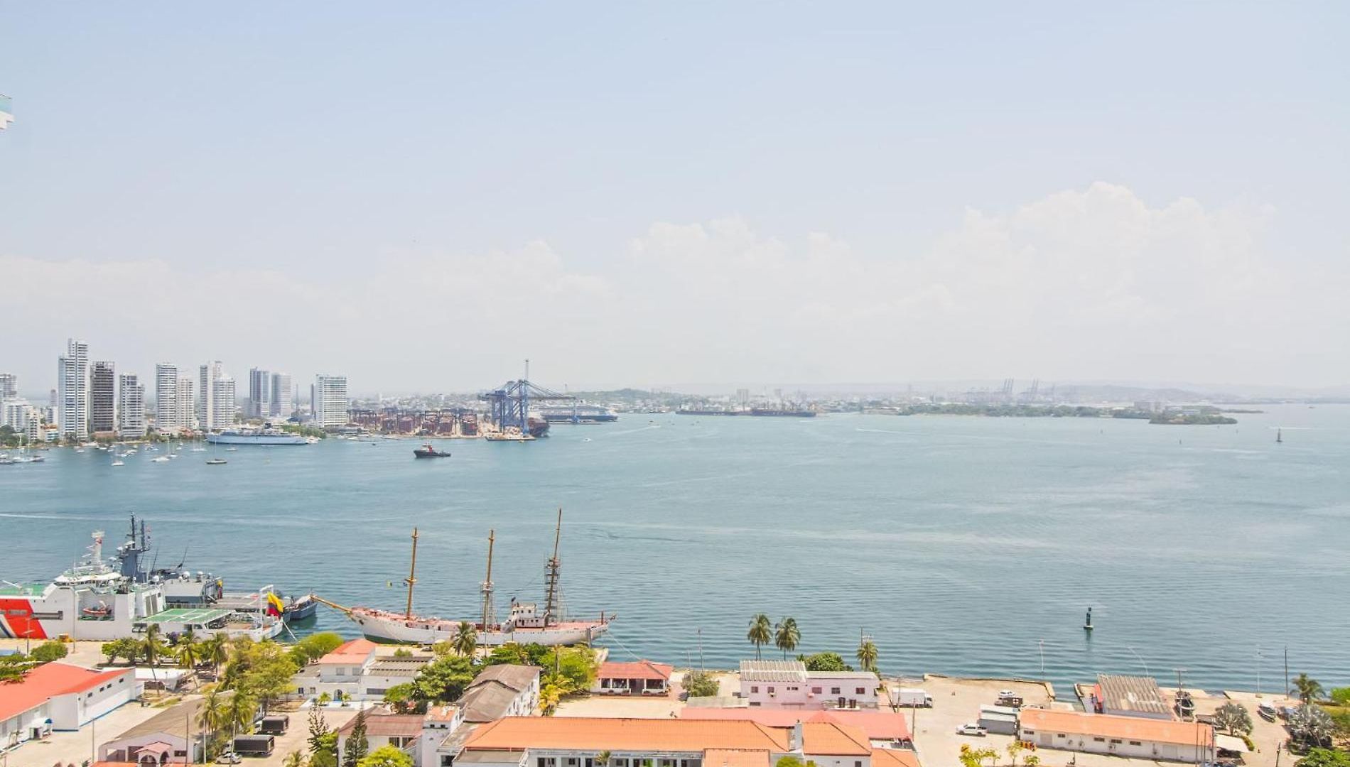 Vista De Lujo Al Mar Y La Bahía Apartamento Cartagena