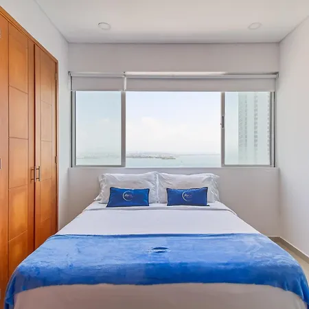 Vista De Lujo Al Mar Y La Bahía Apartamento