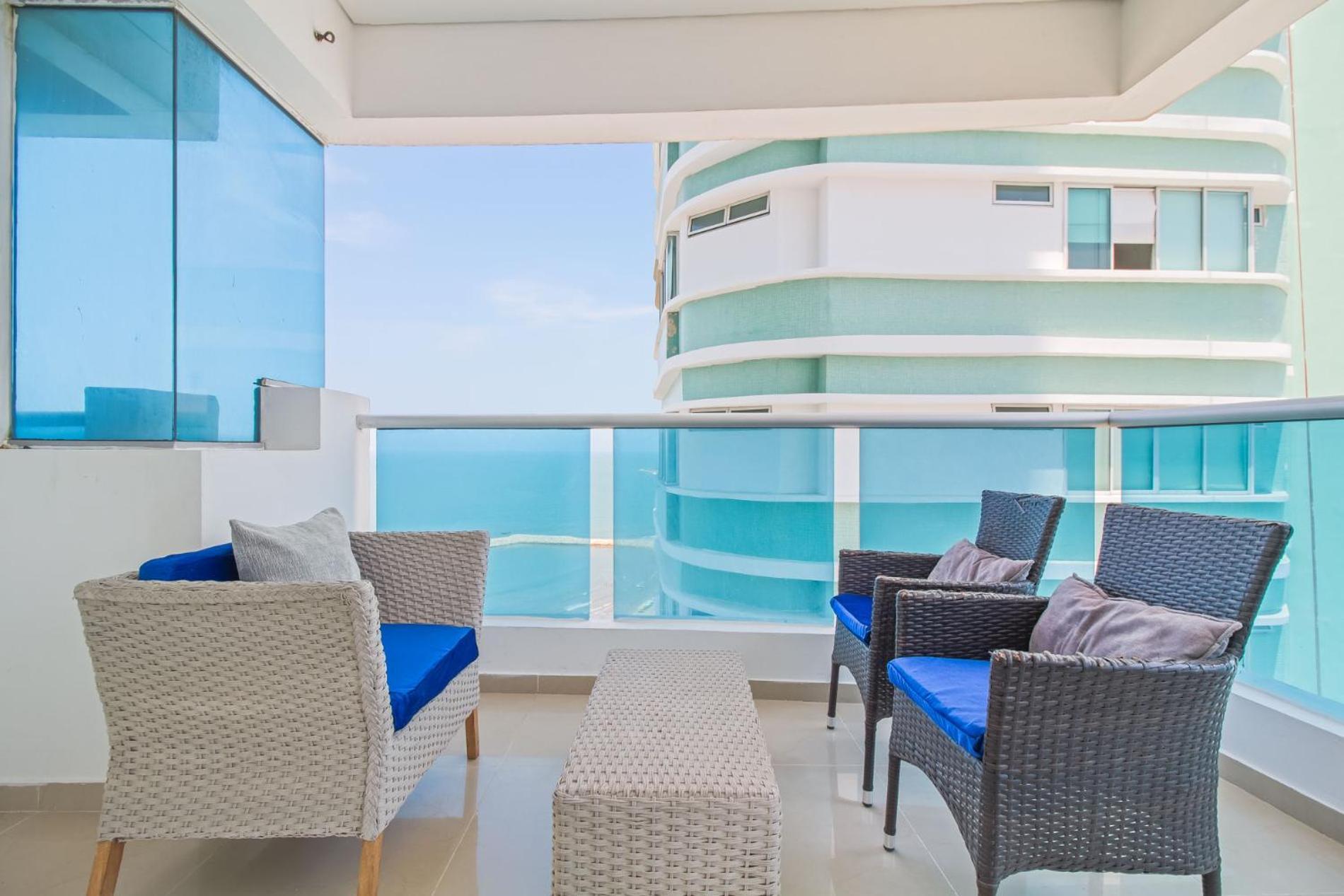 Vista De Lujo Al Mar Y La Bahía Apartamento