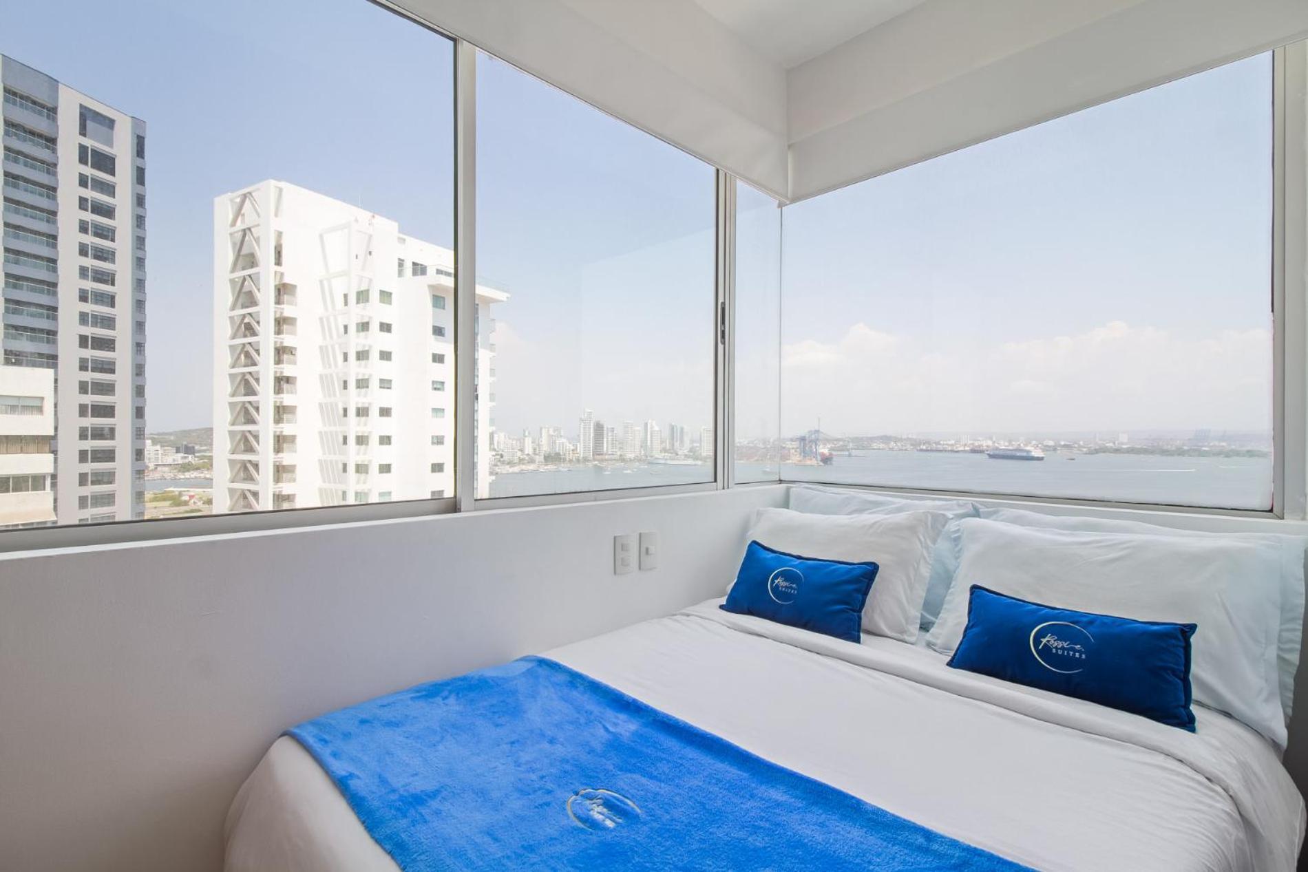 Vista De Lujo Al Mar Y La Bahía Apartamento